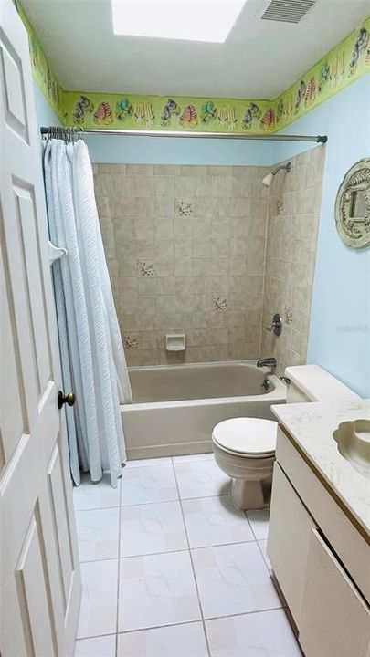 En Venta: $274,000 (3 camas, 2 baños, 1622 Pies cuadrados)