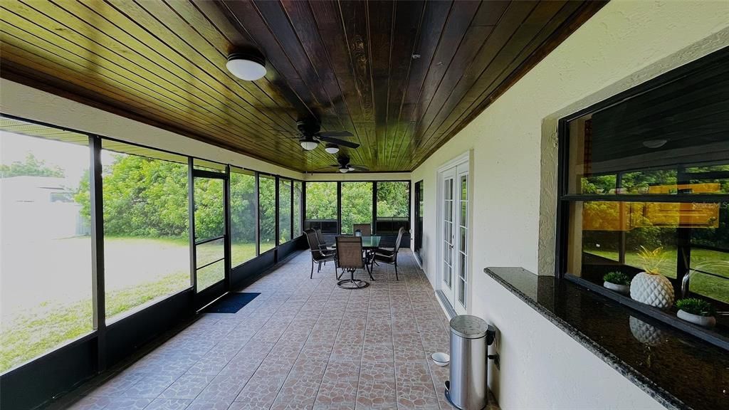 En Venta: $274,000 (3 camas, 2 baños, 1622 Pies cuadrados)