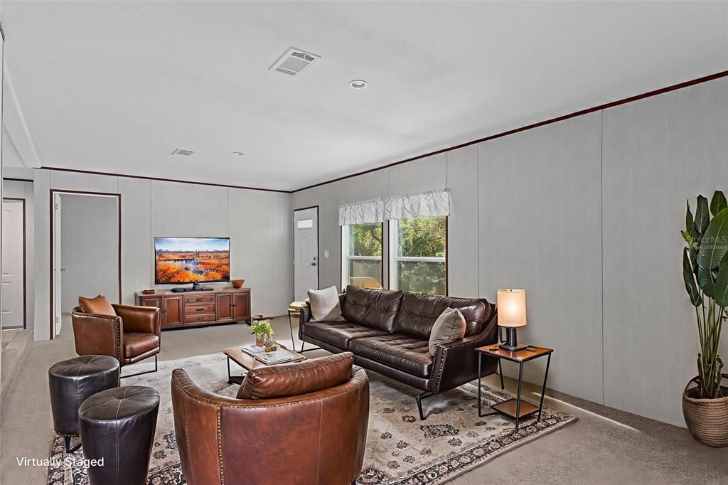 待售: $239,000 (3 贝兹, 2 浴室, 1456 平方英尺)