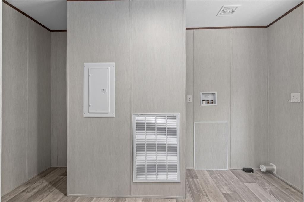 待售: $239,000 (3 贝兹, 2 浴室, 1456 平方英尺)