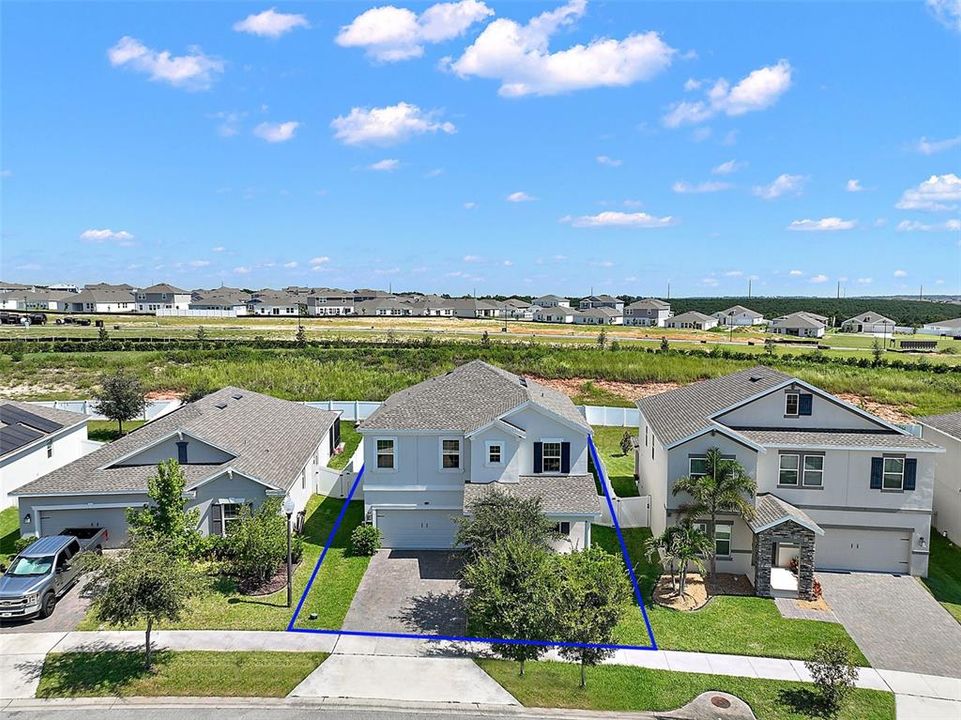 На продажу: $399,900 (4 спален, 2 ванн, 2341 Квадратных фут)