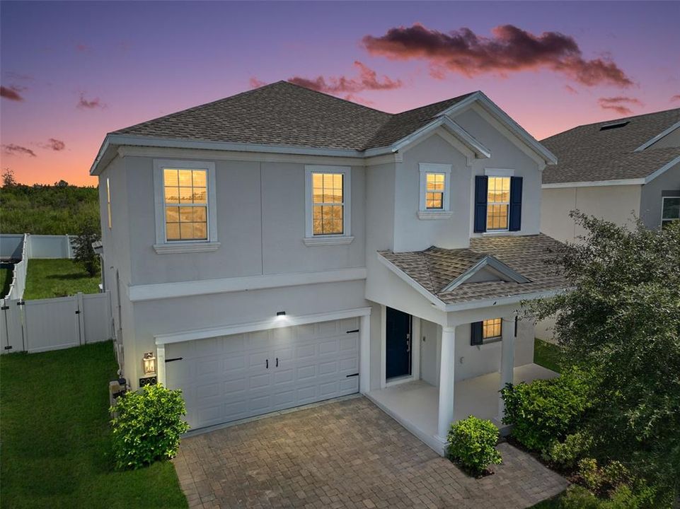 На продажу: $399,900 (4 спален, 2 ванн, 2341 Квадратных фут)