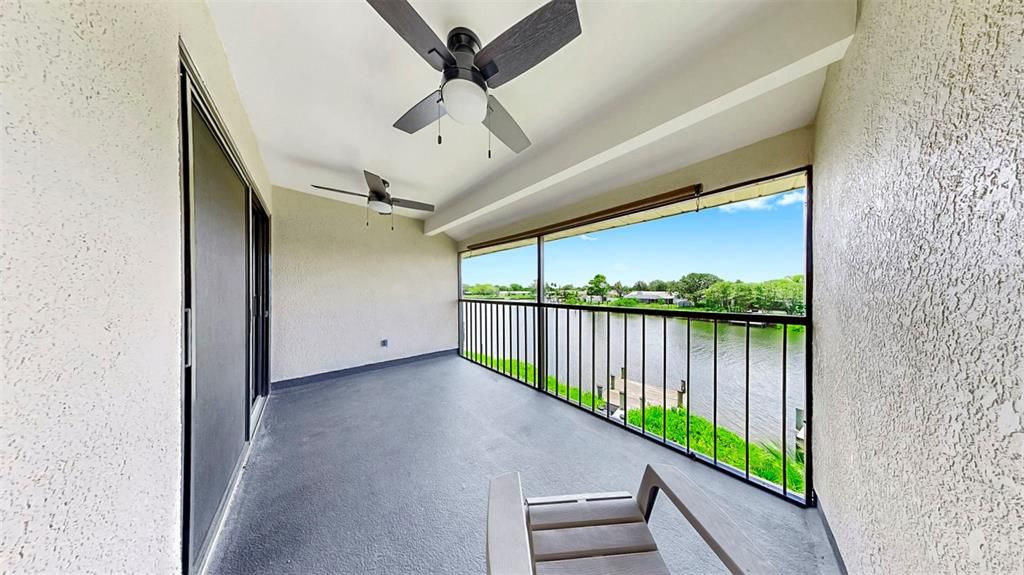 待售: $399,000 (2 贝兹, 2 浴室, 1008 平方英尺)