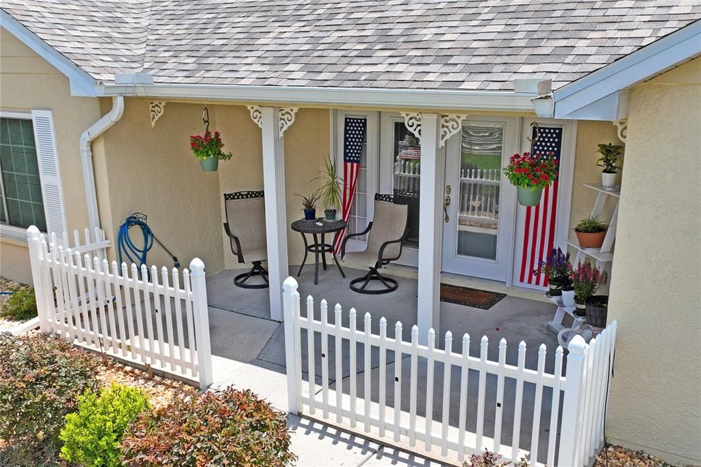 En Venta: $650,000 (3 camas, 3 baños, 2450 Pies cuadrados)