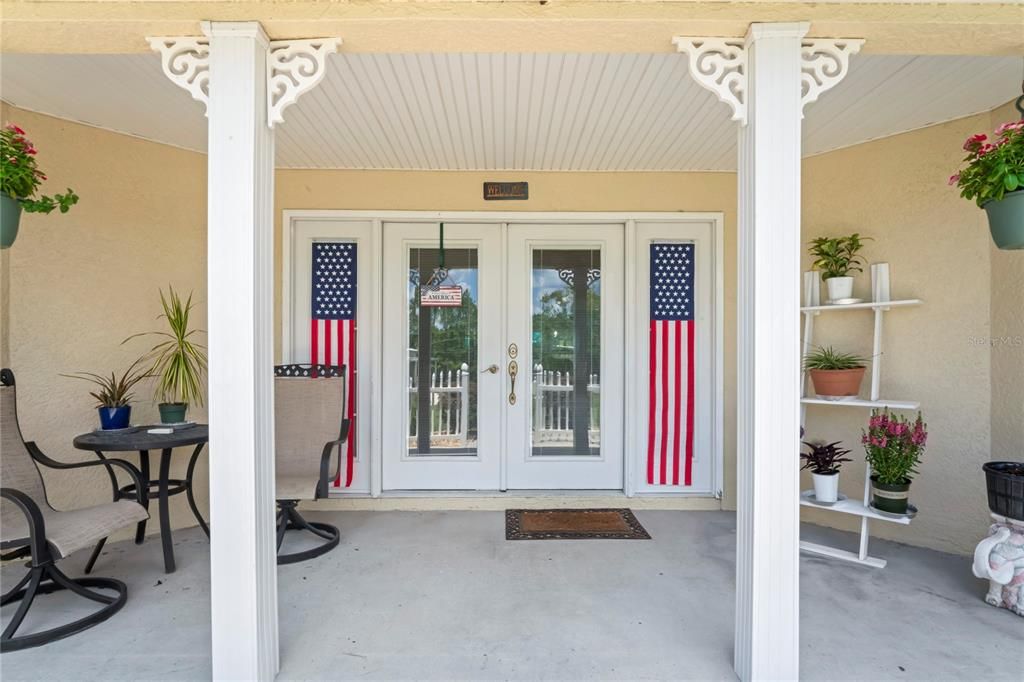 En Venta: $650,000 (3 camas, 3 baños, 2450 Pies cuadrados)