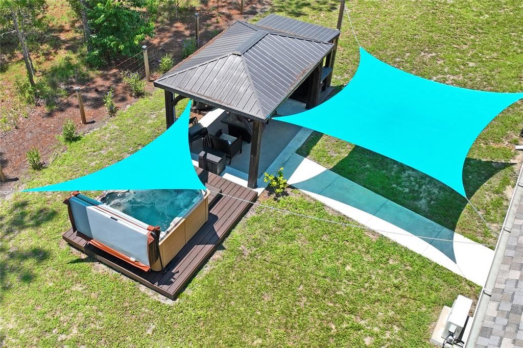 En Venta: $650,000 (3 camas, 3 baños, 2450 Pies cuadrados)