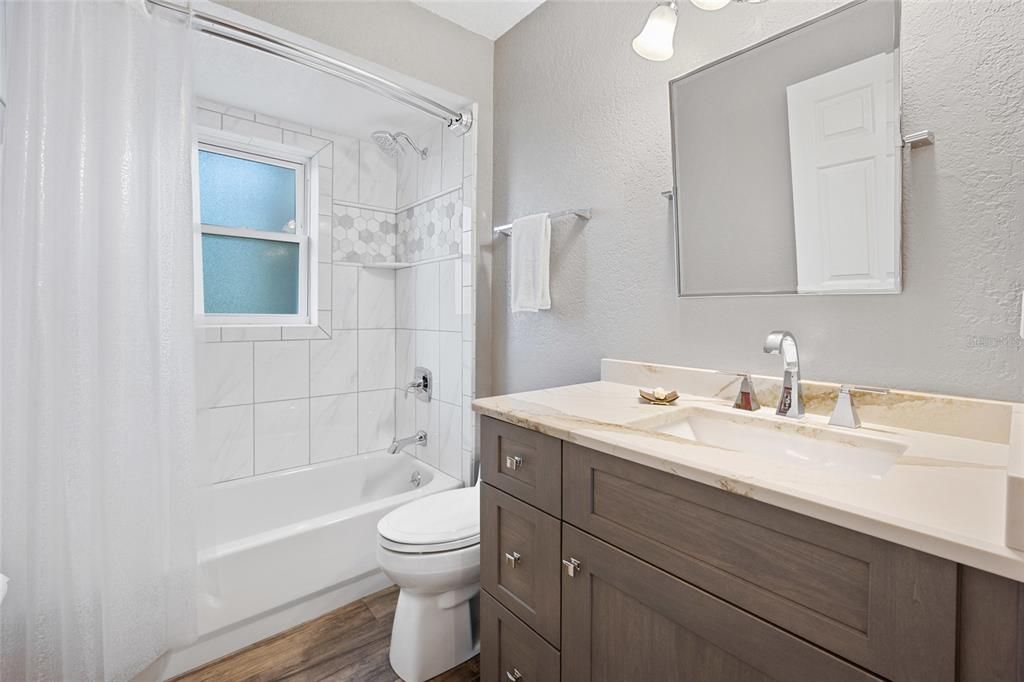 For Sale: $549,000 (3 beds, 2 baths, 1707 Square Feet)