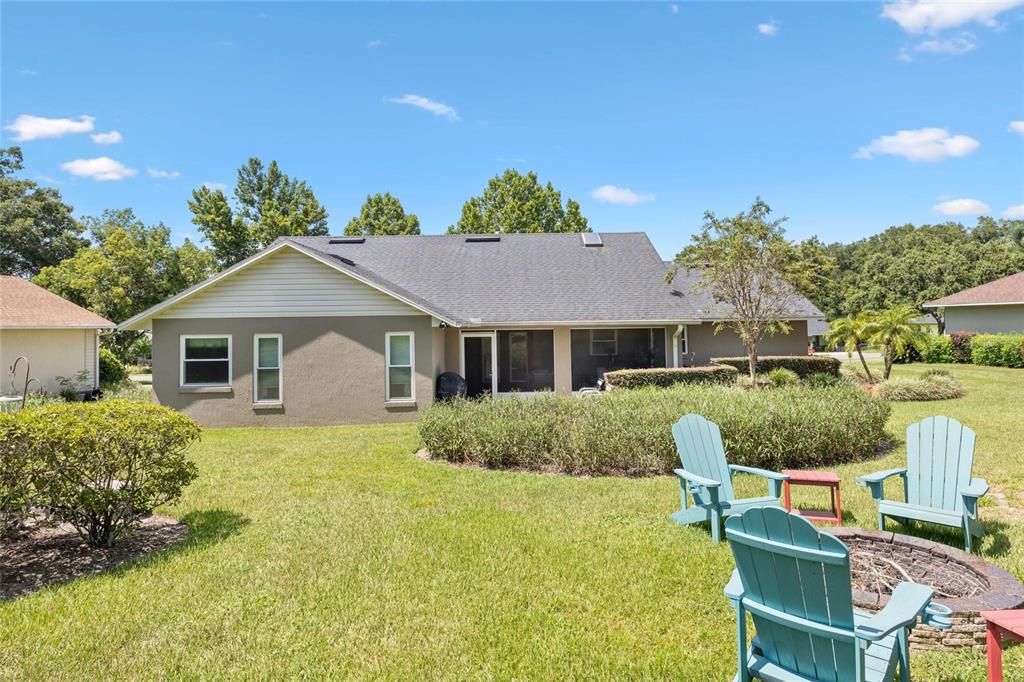 For Sale: $549,000 (3 beds, 2 baths, 1707 Square Feet)