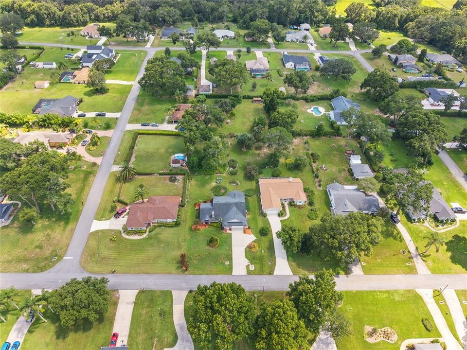 For Sale: $549,000 (3 beds, 2 baths, 1707 Square Feet)