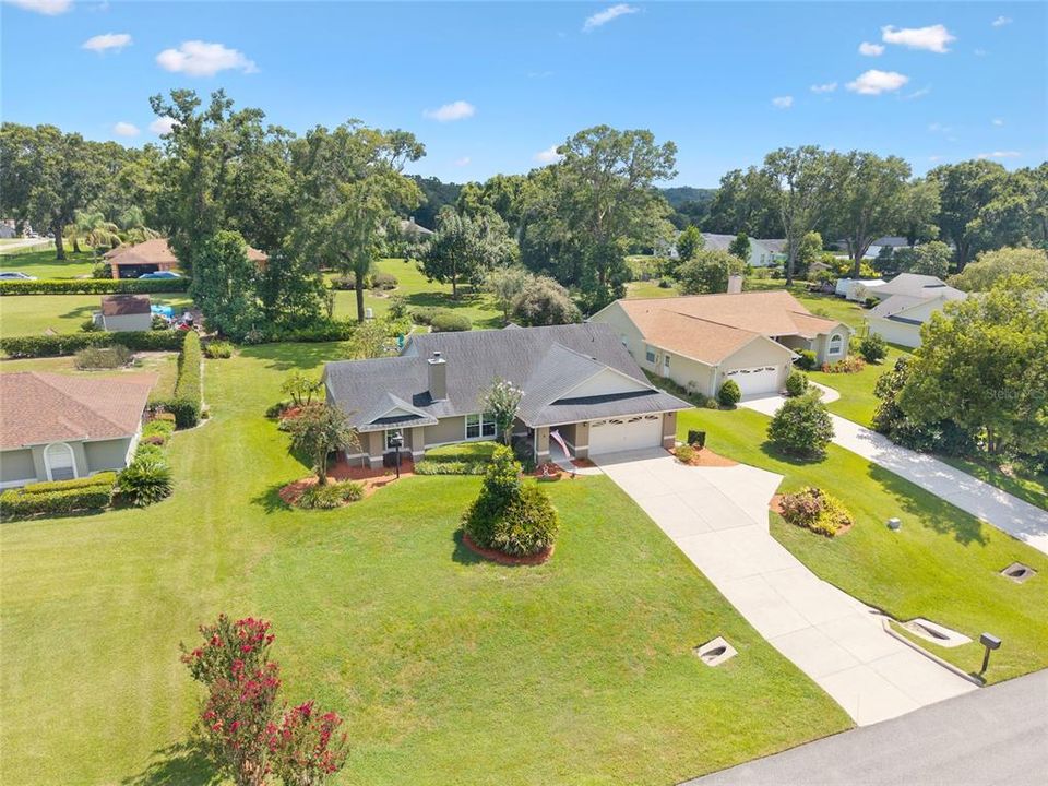 For Sale: $549,000 (3 beds, 2 baths, 1707 Square Feet)