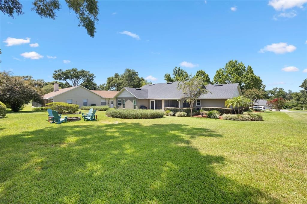 For Sale: $549,000 (3 beds, 2 baths, 1707 Square Feet)