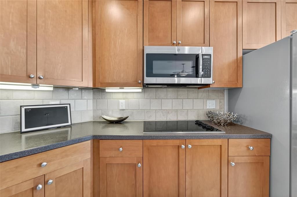 待售: $499,000 (3 贝兹, 2 浴室, 2488 平方英尺)