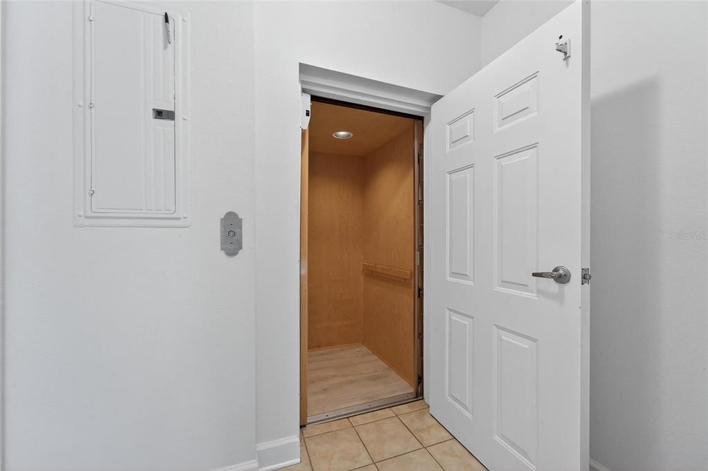 待售: $499,000 (3 贝兹, 2 浴室, 2488 平方英尺)