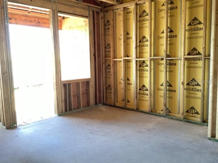 Activo con contrato: $405,146 (3 camas, 2 baños, 1654 Pies cuadrados)