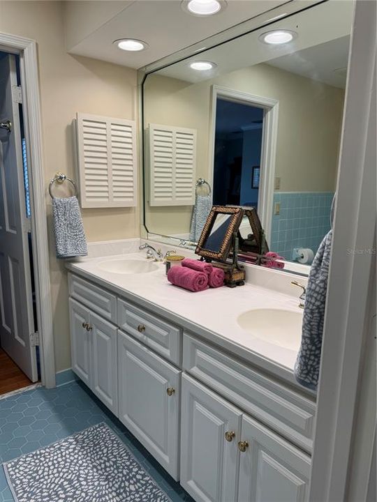 En Venta: $1,750,000 (5 camas, 4 baños, 4047 Pies cuadrados)