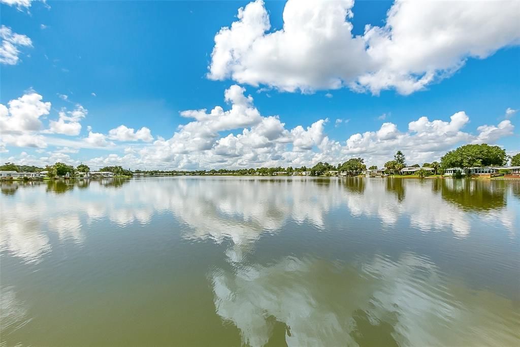 For Sale: $144,995 (2 beds, 2 baths, 818 Square Feet)