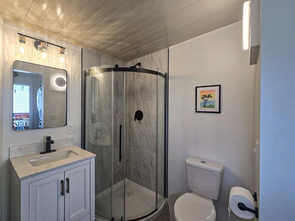 For Sale: $144,995 (2 beds, 2 baths, 818 Square Feet)