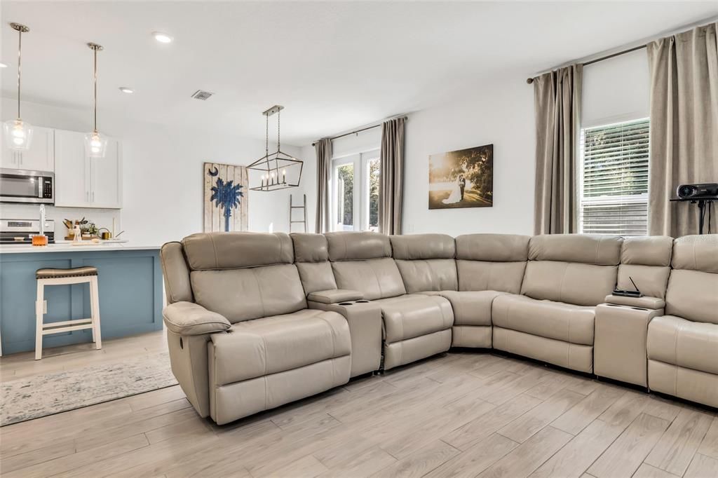 For Sale: $425,000 (4 beds, 2 baths, 2460 Square Feet)