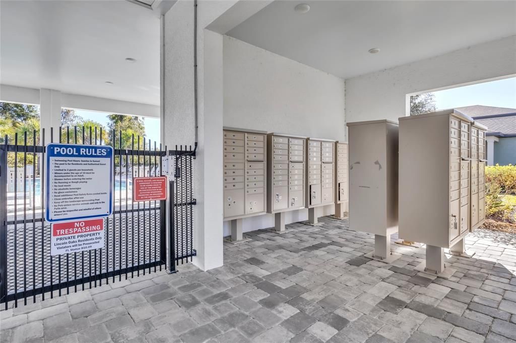 For Sale: $425,000 (4 beds, 2 baths, 2460 Square Feet)