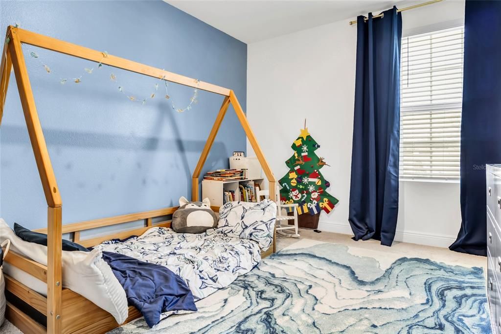 For Sale: $425,000 (4 beds, 2 baths, 2460 Square Feet)