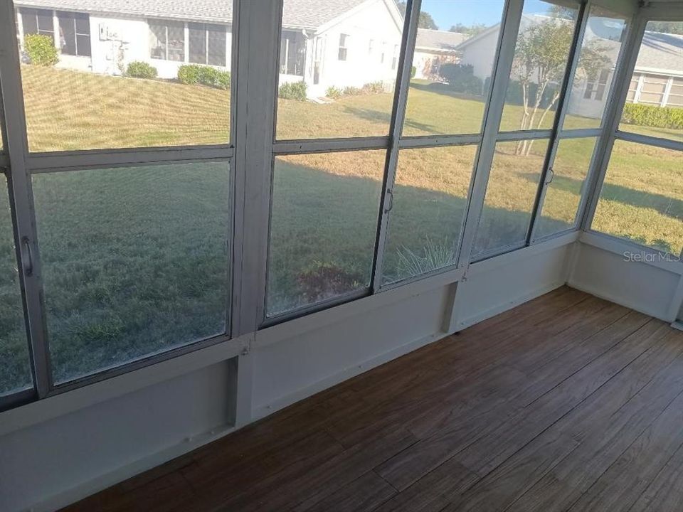 For Sale: $99,900 (1 beds, 1 baths, 800 Square Feet)