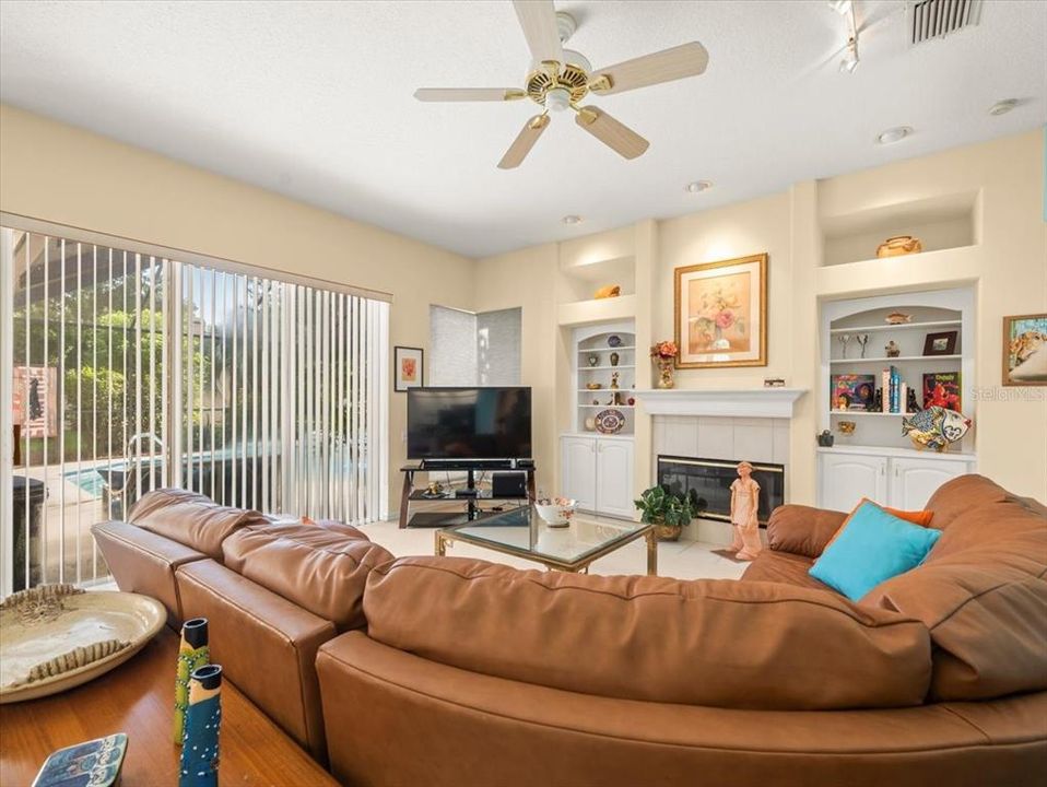 Active With Contract: $519,000 (4 beds, 3 baths, 2804 Square Feet)