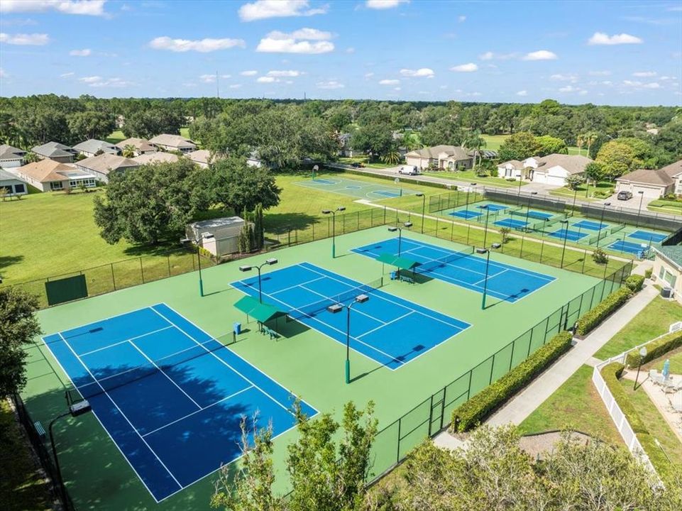 Active With Contract: $519,000 (4 beds, 3 baths, 2804 Square Feet)