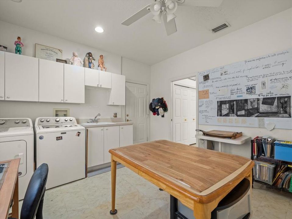 Active With Contract: $519,000 (4 beds, 3 baths, 2804 Square Feet)