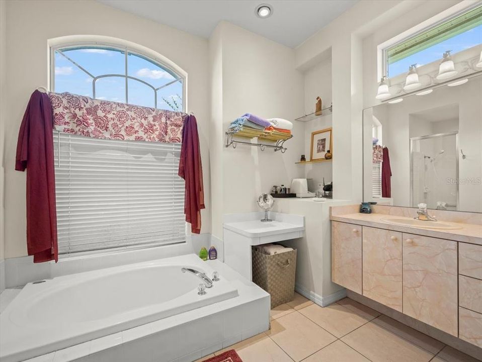 Active With Contract: $519,000 (4 beds, 3 baths, 2804 Square Feet)