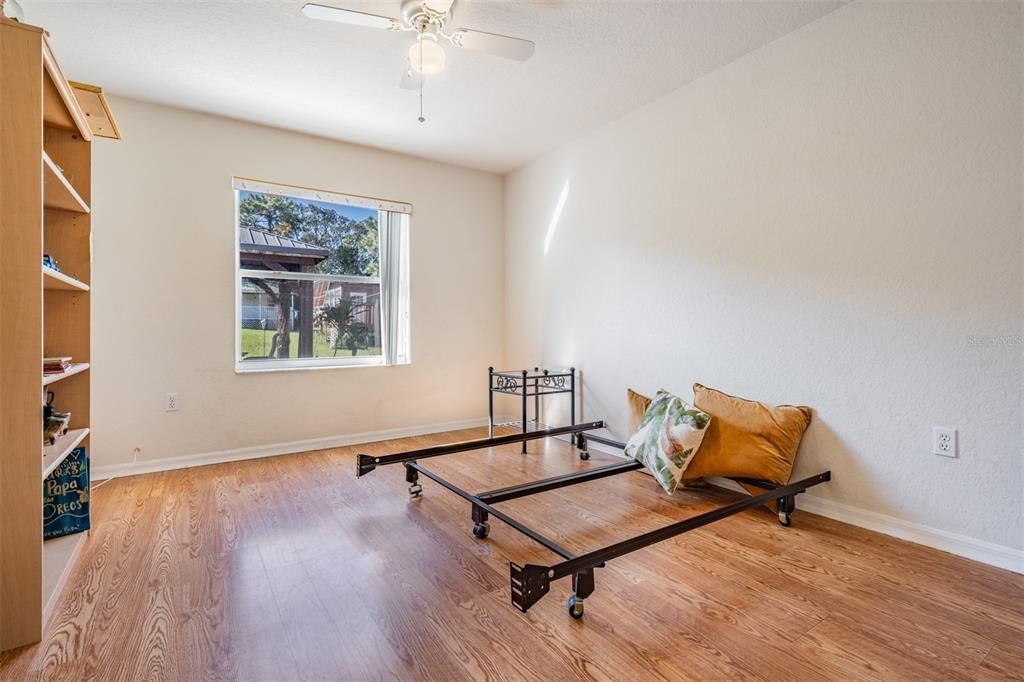 For Sale: $530,000 (3 beds, 2 baths, 1943 Square Feet)