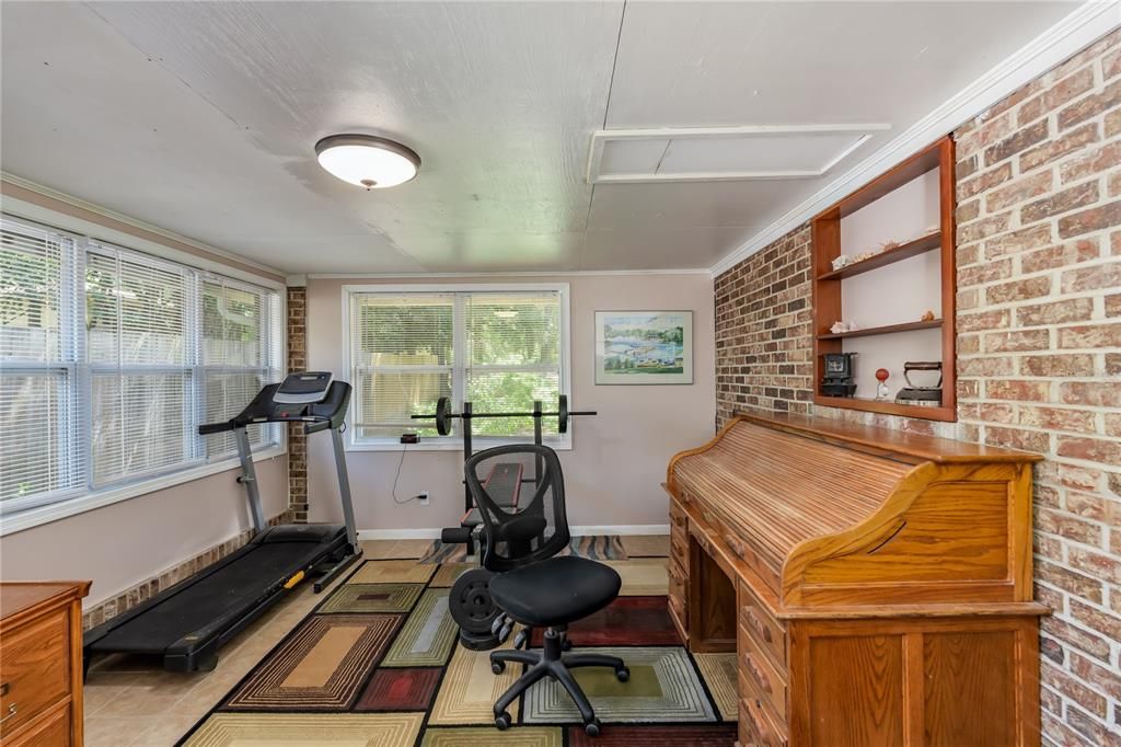 En Venta: $510,000 (4 camas, 2 baños, 2020 Pies cuadrados)