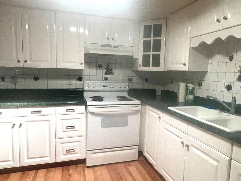 En Venta: $98,000 (2 camas, 1 baños, 869 Pies cuadrados)