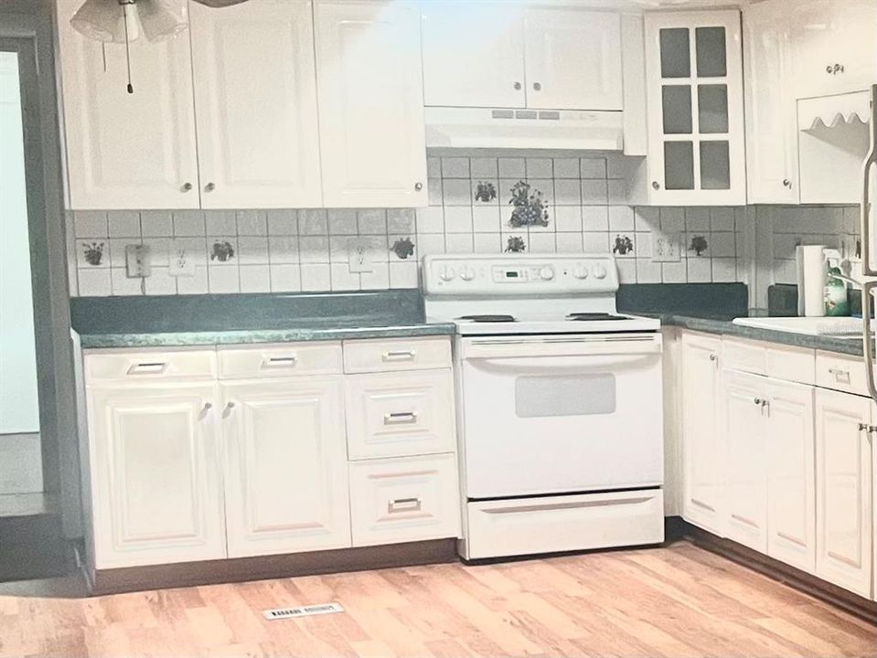 En Venta: $98,000 (2 camas, 1 baños, 869 Pies cuadrados)