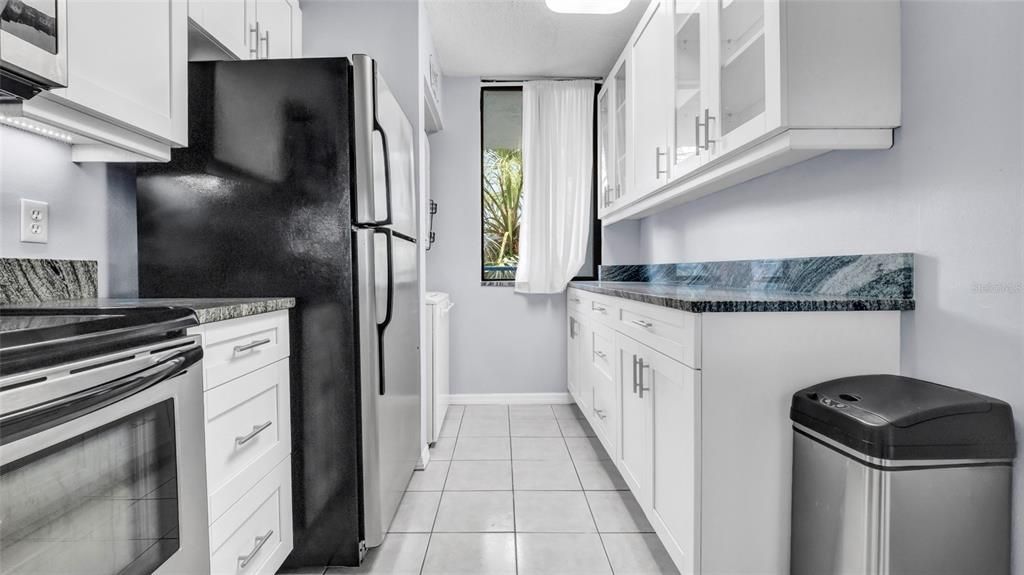 Activo con contrato: $230,000 (2 camas, 2 baños, 1019 Pies cuadrados)