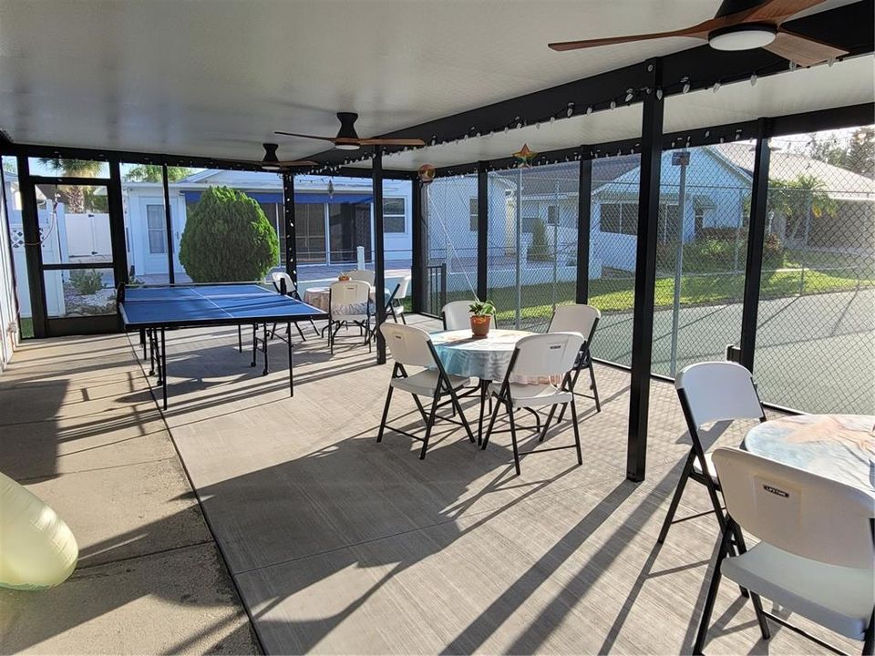 For Rent: $2,900 (3 beds, 2 baths, 1316 Square Feet)