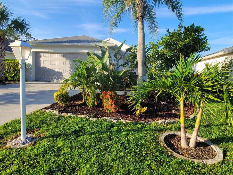 For Rent: $2,900 (3 beds, 2 baths, 1316 Square Feet)