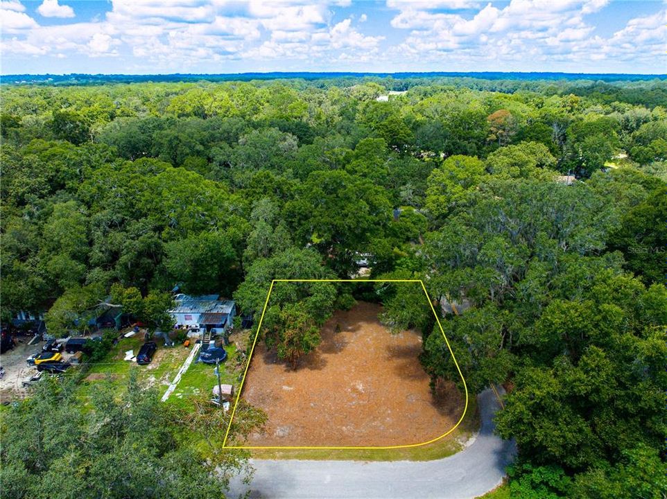 待售: $27,000 (0.25 acres)