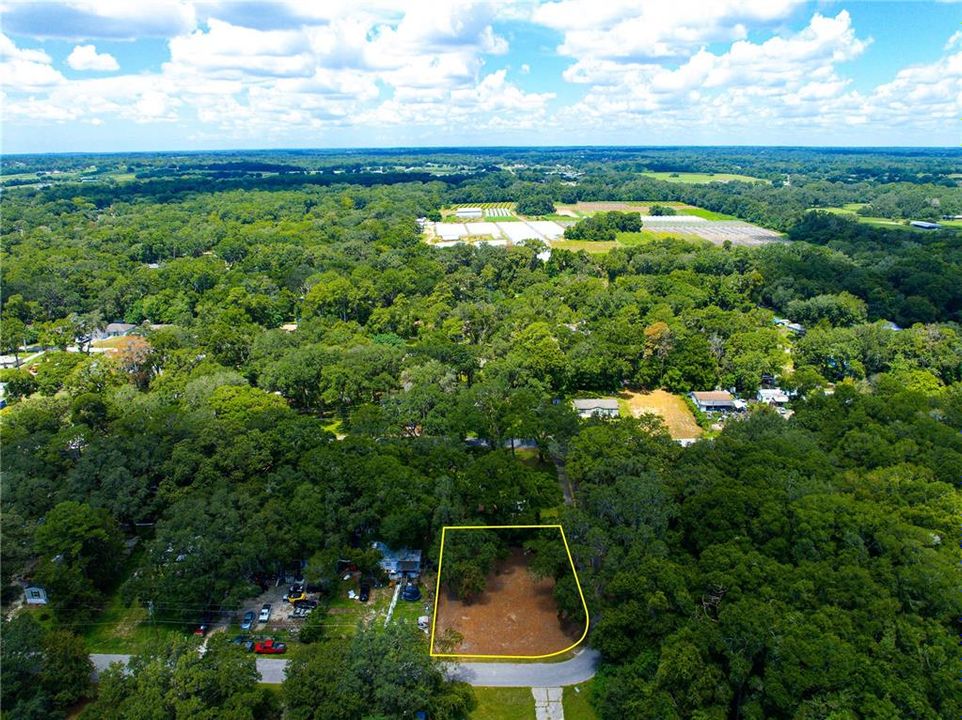 待售: $27,000 (0.25 acres)