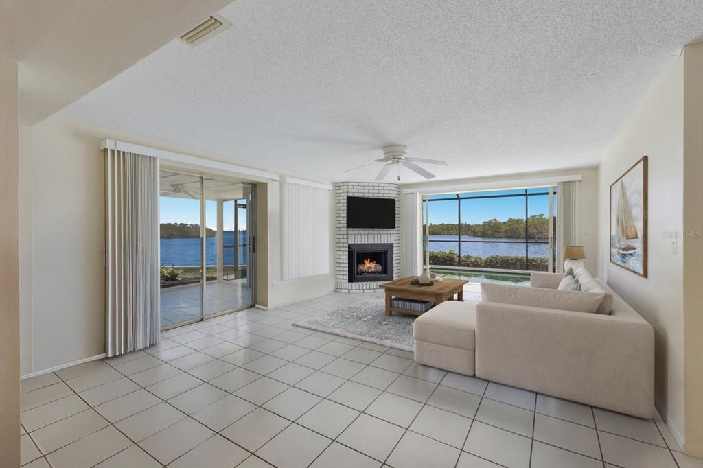 Под контрактом: $1,299,000 (3 спален, 3 ванн, 1969 Квадратных фут)