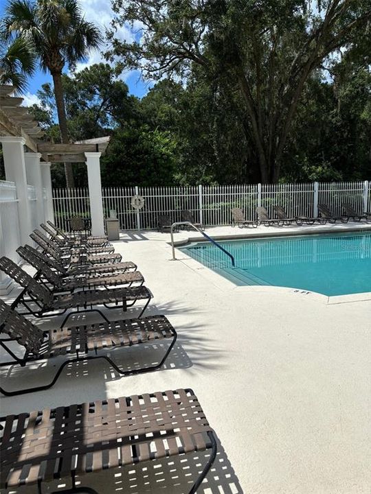 合同活跃: $1,795 (2 贝兹, 2 浴室, 1088 平方英尺)