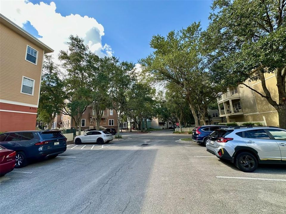 合同活跃: $1,795 (2 贝兹, 2 浴室, 1088 平方英尺)