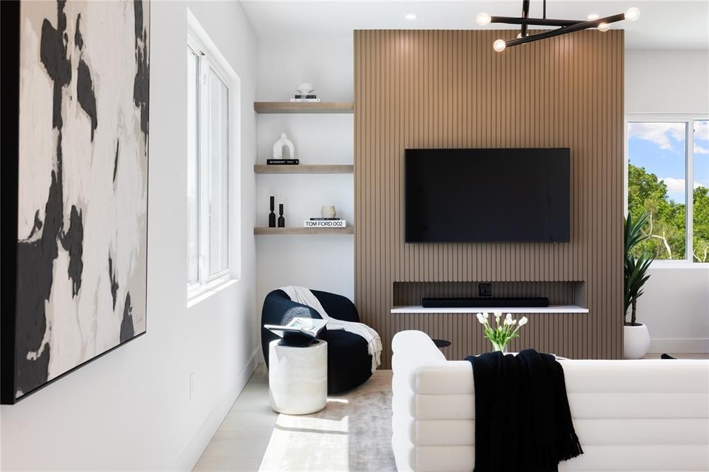 出租: $4,200 (3 贝兹, 2 浴室, 1814 平方英尺)