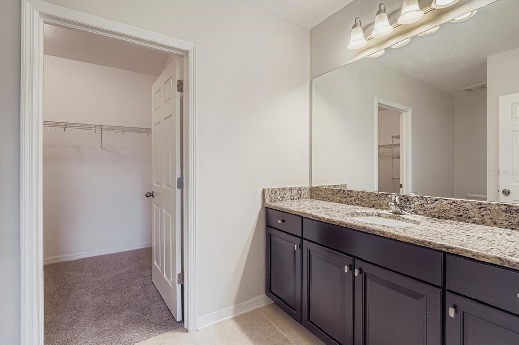 Activo con contrato: $289,900 (3 camas, 2 baños, 1508 Pies cuadrados)