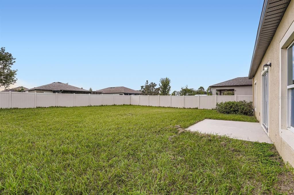 Activo con contrato: $289,900 (3 camas, 2 baños, 1508 Pies cuadrados)