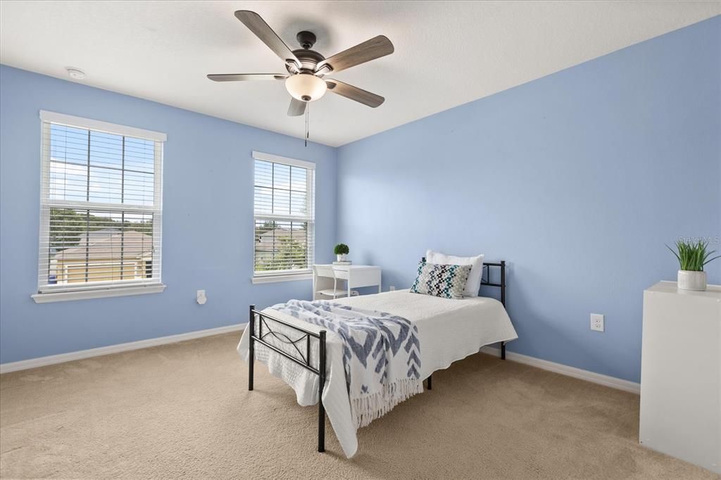 En Venta: $374,900 (4 camas, 2 baños, 2344 Pies cuadrados)