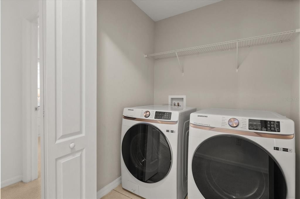 En Venta: $374,900 (4 camas, 2 baños, 2344 Pies cuadrados)