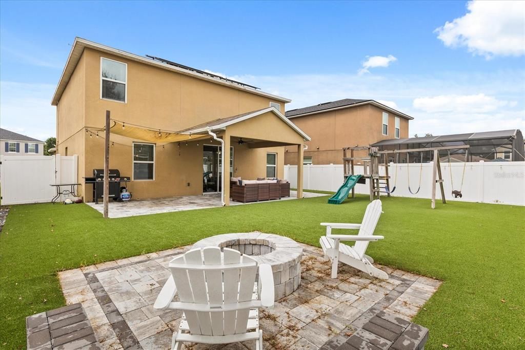 En Venta: $374,900 (4 camas, 2 baños, 2344 Pies cuadrados)