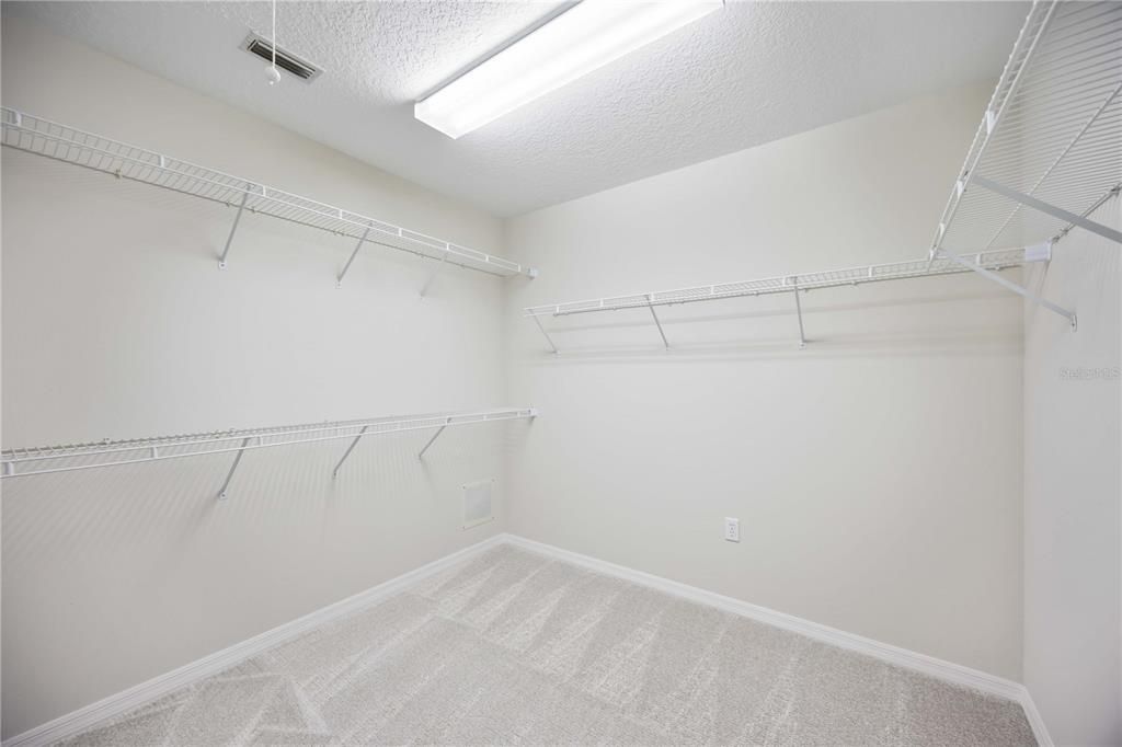 Active With Contract: $1,595,000 (4 beds, 4 baths, 4741 Square Feet)