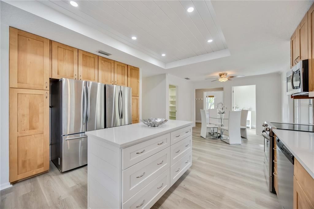 Active With Contract: $1,595,000 (4 beds, 4 baths, 4741 Square Feet)