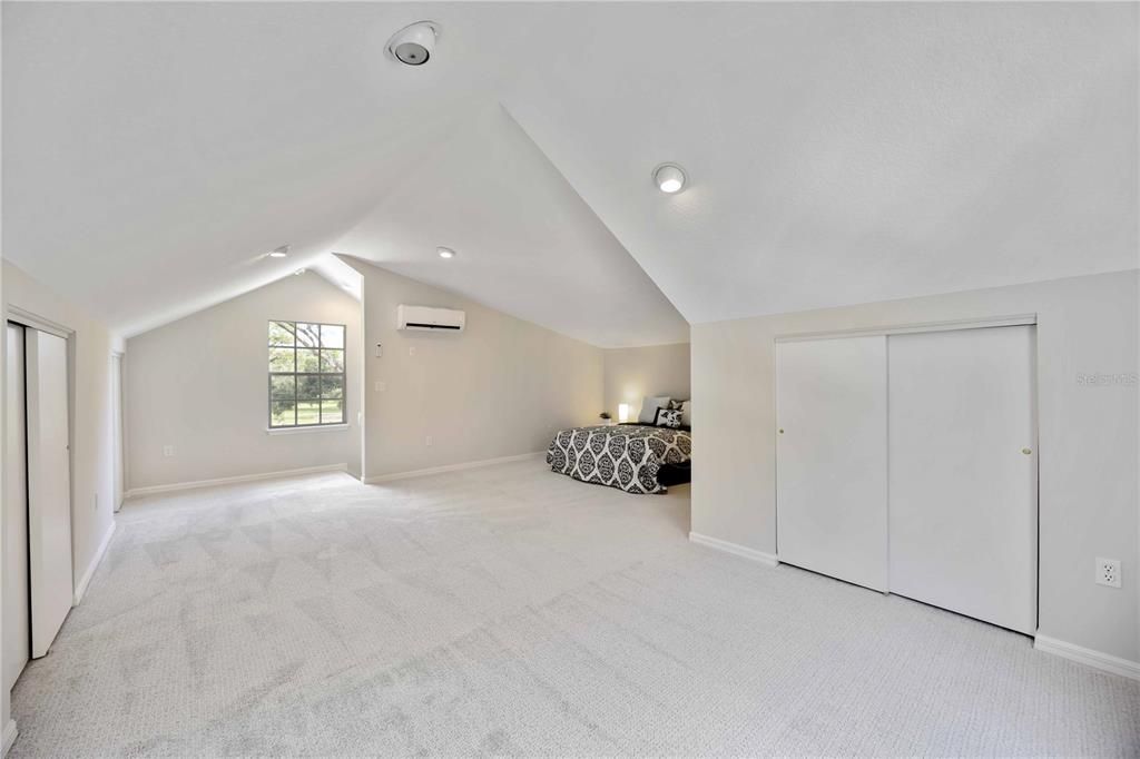 Active With Contract: $1,595,000 (4 beds, 4 baths, 4741 Square Feet)